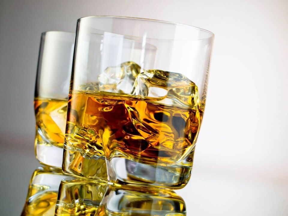 Alcohol, a cause of physical and psychological dependence in women